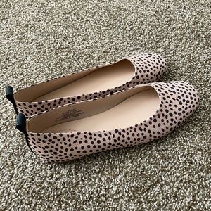 Universal thread flats